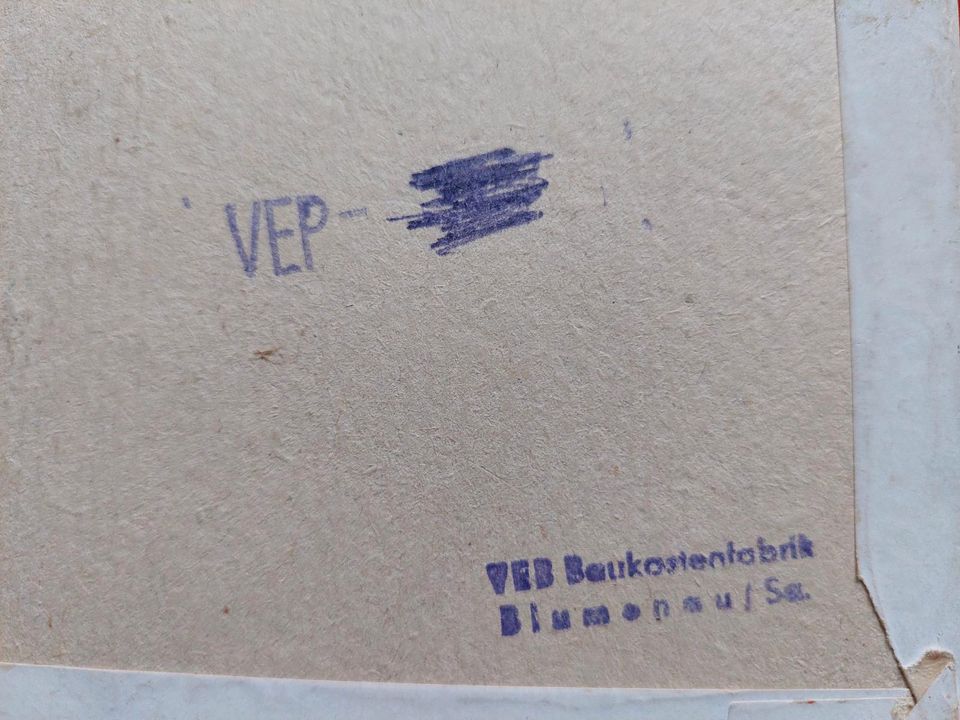 VEB Baukastenfabrik Blumenau: DDR Figuren  Legespiel, um 1961 in Dresden