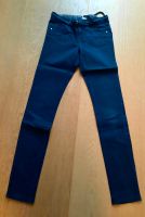 Jeans Okaidi dunkelblau mit Gürtel, skinny, Gr. 158 Nordrhein-Westfalen - Oberhausen Vorschau