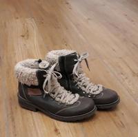 Rieker Stiefeletten(NP 69,95€) Gr.42  braun Leder Reißverschluss Brandenburg - Luckau Vorschau