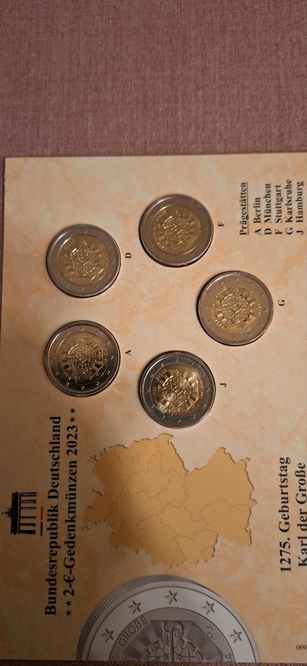 Original 2 Euro münzen in Sammlerbox Karl der Große in Erfurt