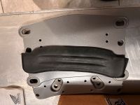 Honda Original Topcasehalteplatte Nordrhein-Westfalen - Paderborn Vorschau