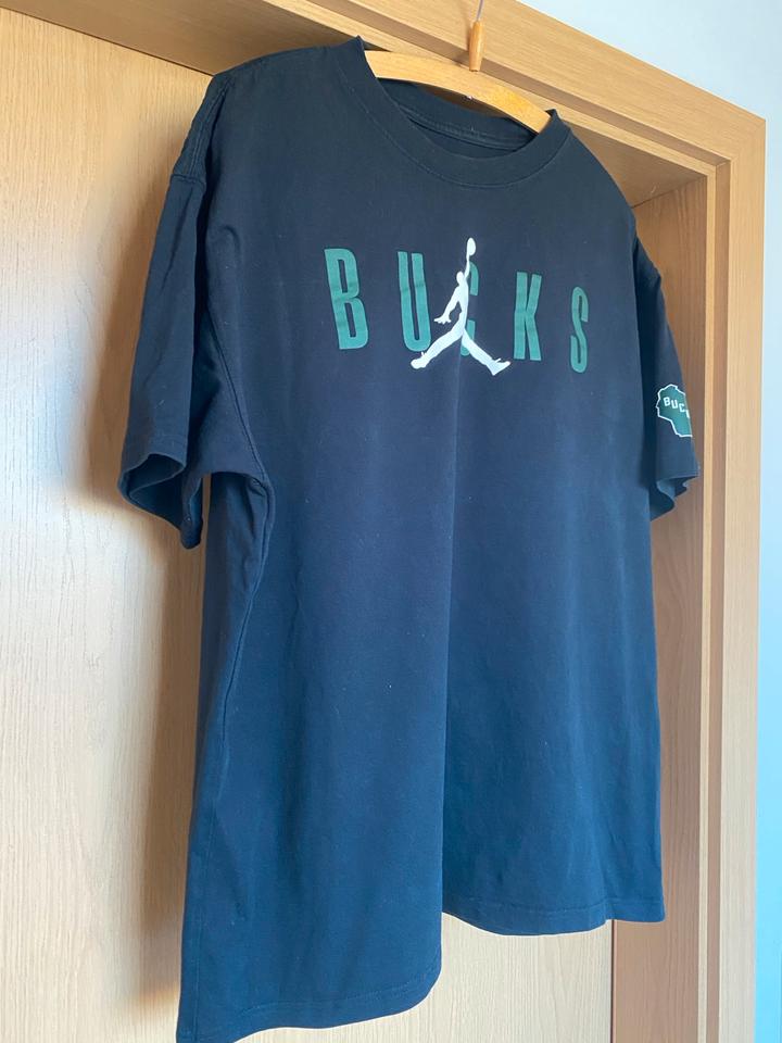 Nike Jordan T-Shirt Herren Größe L Sehr guter Zustand in Heideland