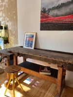 Hobelbank/Sideboard/Regal aus Massivholz mit Patina Friedrichshain-Kreuzberg - Kreuzberg Vorschau