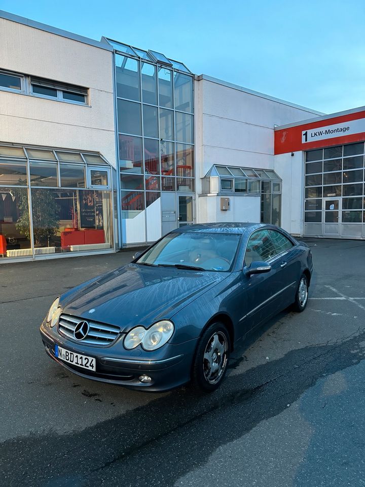 Mercedes-Benz CLK 320 CLK 320 (209.365) in Nürnberg (Mittelfr)