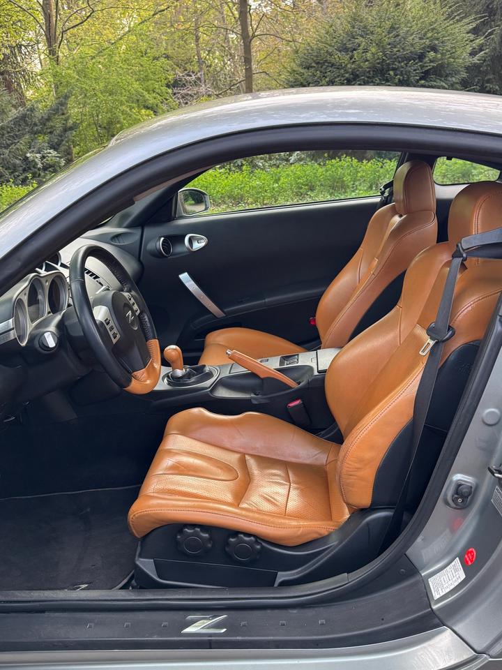 Nissan 350Z Coupé 1.Hand Scheckheft gepflegt / vielleicht Tausch? in Mönchengladbach