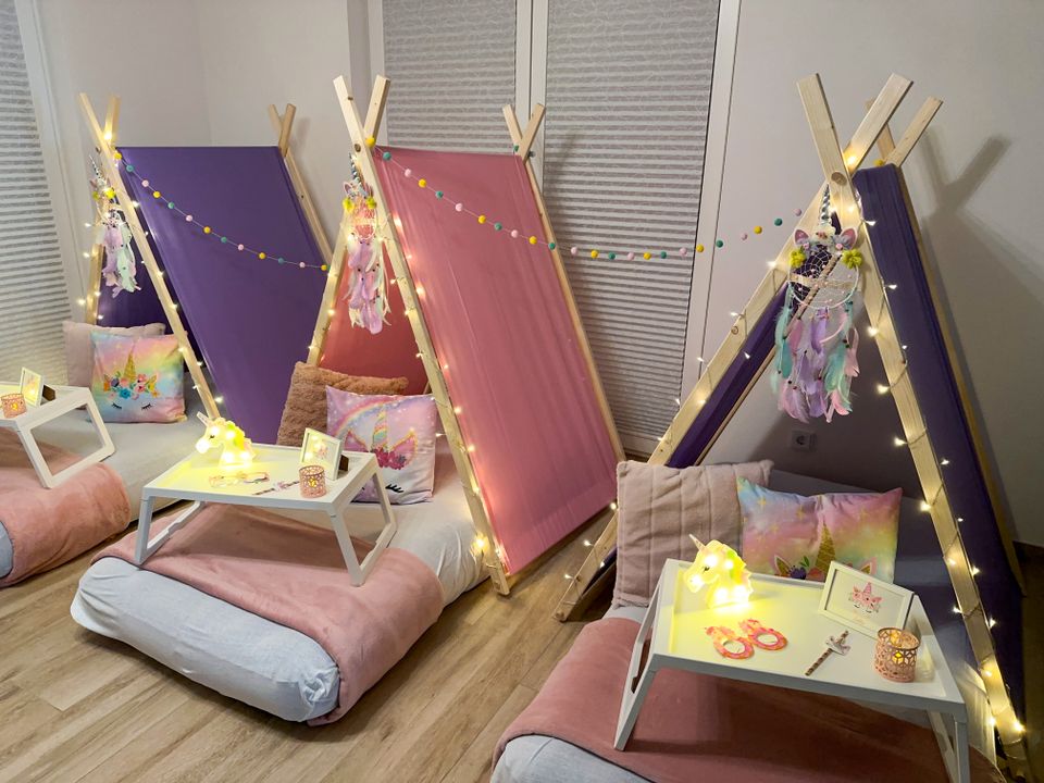 Zelte für eine Indoor Übernachtungsparty | Kindergeburtstag in Essen