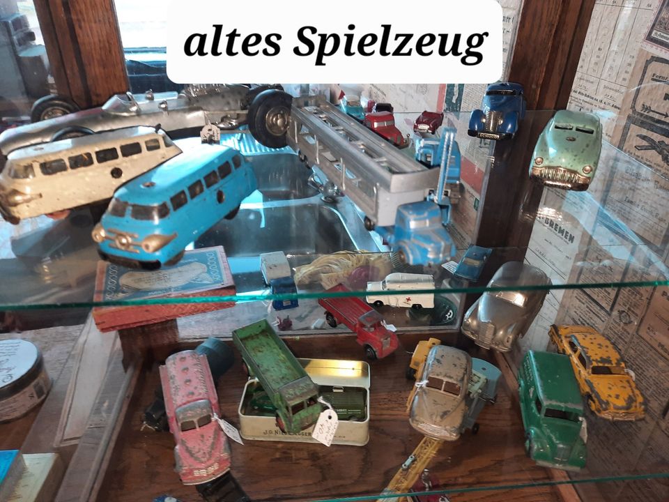 schöner 50er Jahre Stil, Vitrine, Geschirrschrank, Vintage in Rheine