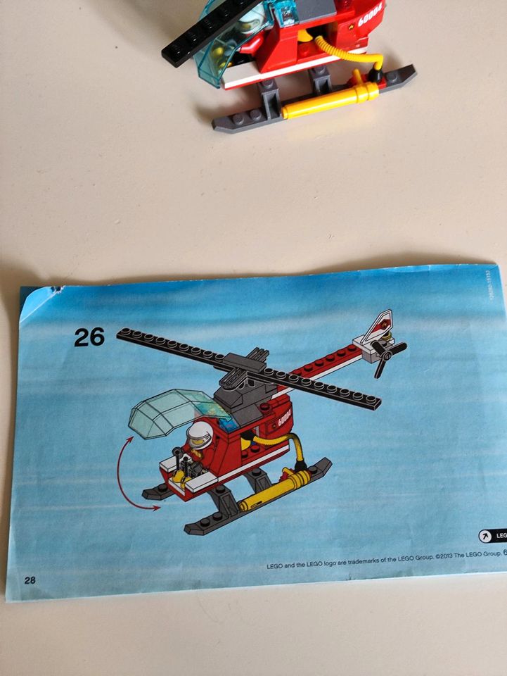 Lego Hubschrauber Feuerwehr 60004 in Essen