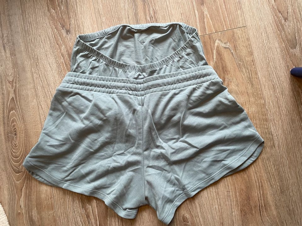 Umstands-Sommerhose H&M Mama Gr. M in Rostock