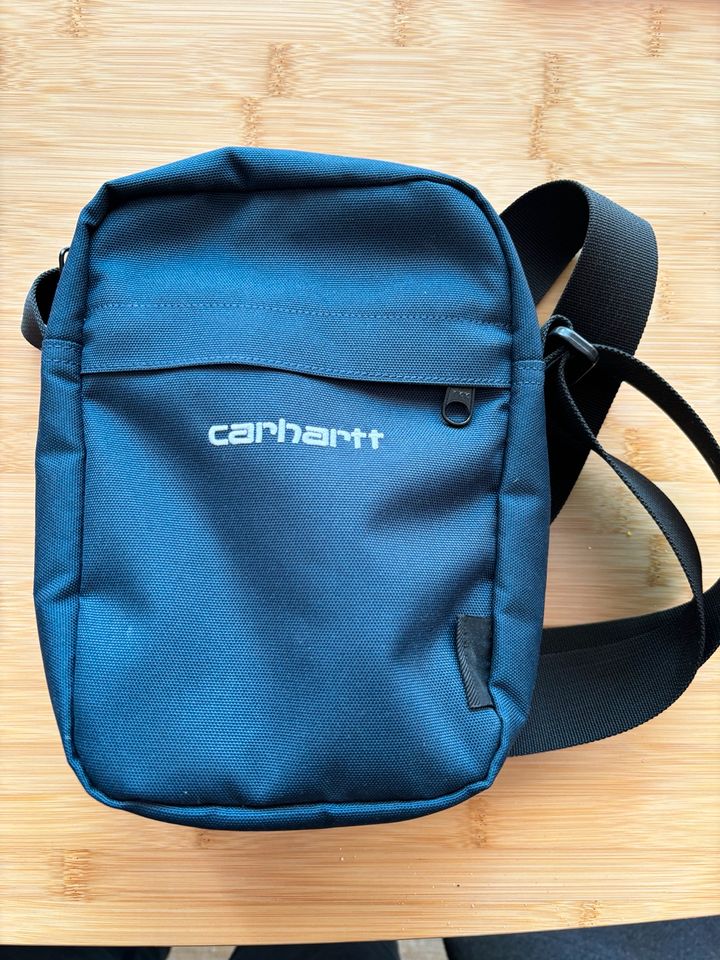 Carhartt Shoulder bag, deep blue in Berlin