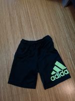 Adidas kurze Kinder Sport Hose, Größe 140 Rheinland-Pfalz - Hochspeyer Vorschau