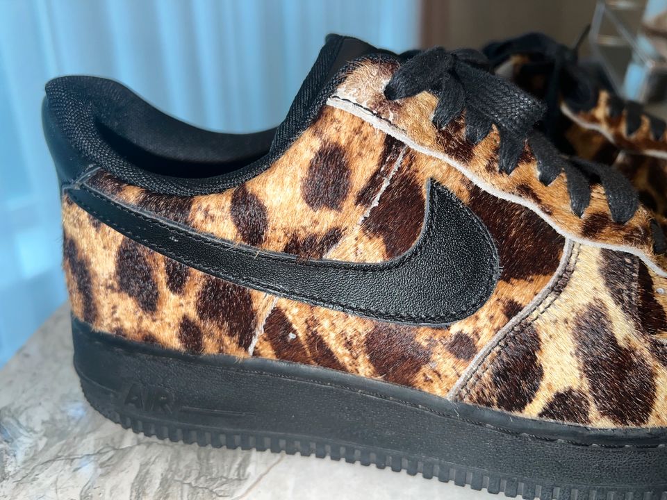 Nike Air Force Animal Print Leopard gr 41 in Berlin