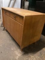 Kommode Vollholz 70er 80er Schrank Sideboard k.Ikea Century Niedersachsen - Menslage Vorschau