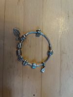 Pandora Armband mit diversen Charms Niedersachsen - Hankensbüttel Vorschau