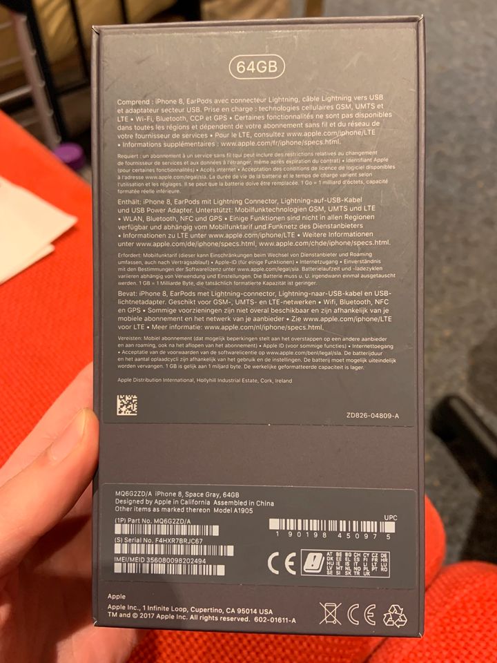 iPhone 8 64 GB schwarz in Ohrdruf