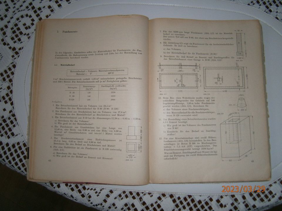 Buch - Lehrbuch - Aufgabensammlung Fachrechnen Maurer von 1960 in Lucka