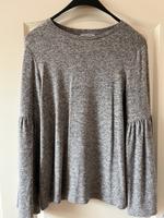 Zara Pullover mit schönen Ärmeln Niedersachsen - Syke Vorschau