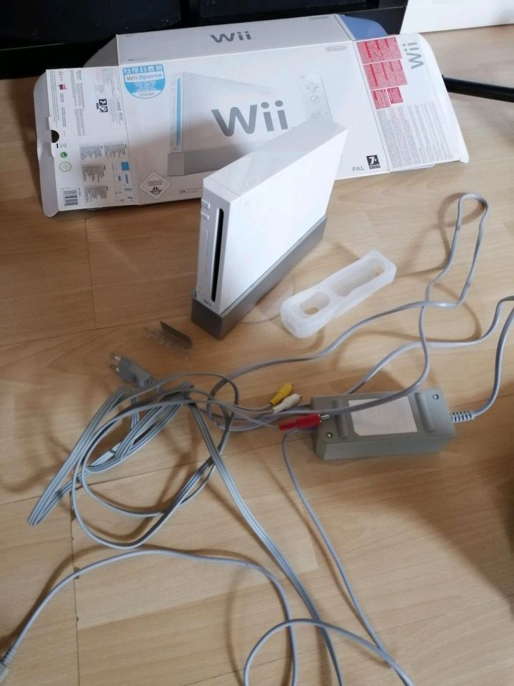 Nintendo Wii Konsole in Rodgau