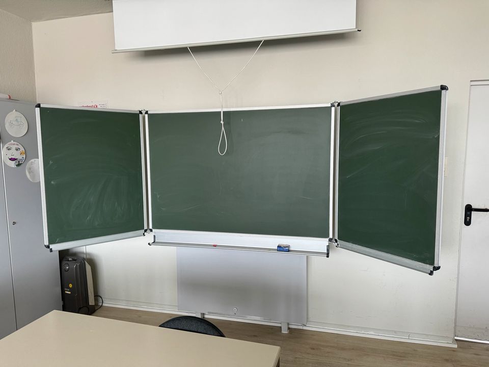 Schrank Büro Büromöbel Schreibtisch Stuhl Bürostuhl Top Zustand!! in Rahden