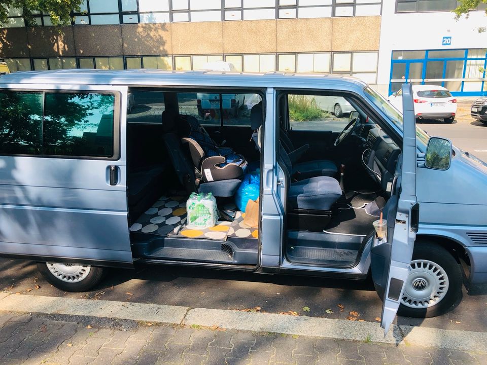 VW T4 Caravelle GL (Grand Deluxe) in Berlin