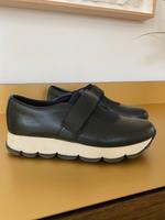 Prada Sneaker Leder 37 Stuttgart - Möhringen Vorschau