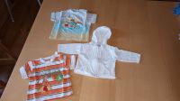 2 T-shirts + 1 leichtes Jäckchen Weiß Kinderkleidung, Baby Bayern - Altenstadt Vorschau