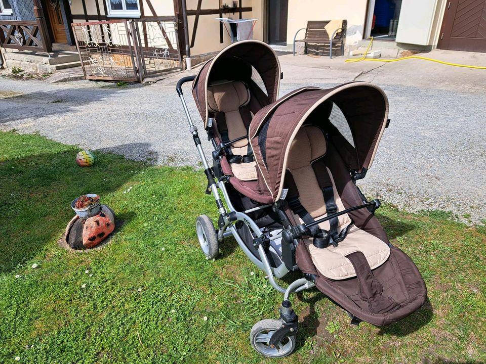 Maxi Cosi mit ISOFIX Babyschale Zwillinge + Kinderwagen in Hildburghausen