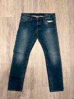 Hugo Boss Jeans DELEWARE W36/34 dunkelblau Köln - Seeberg Vorschau