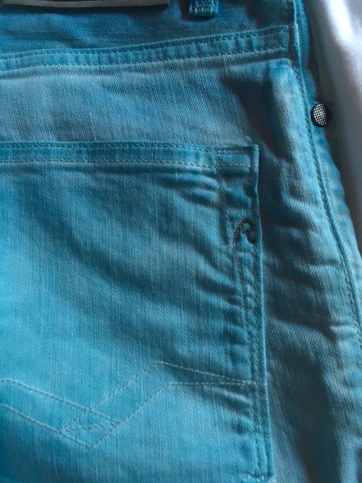 REPLAY Shorts kurze Jeans HOSE GR 29 USED-EFFEKT in Willmering