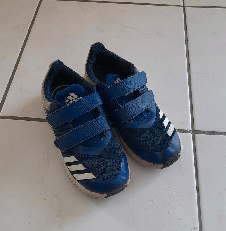 Adidas Schuhe Gr 30 Klett blau Turnschuhe in Schloß Holte-Stukenbrock