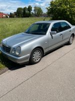 Mercedes-Benz E-Klasse 200 E Limousine *Automatik*Alufelgen* Bayern - Wartenberg Vorschau