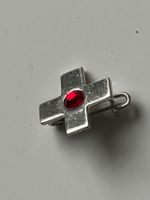 Anstecker Brosche Rotes Kreuz mit rotem Steinchen 925 silber Niedersachsen - Laatzen Vorschau