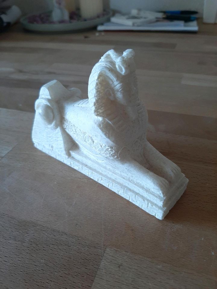 Sphinx Statur ca.15cm in Büren