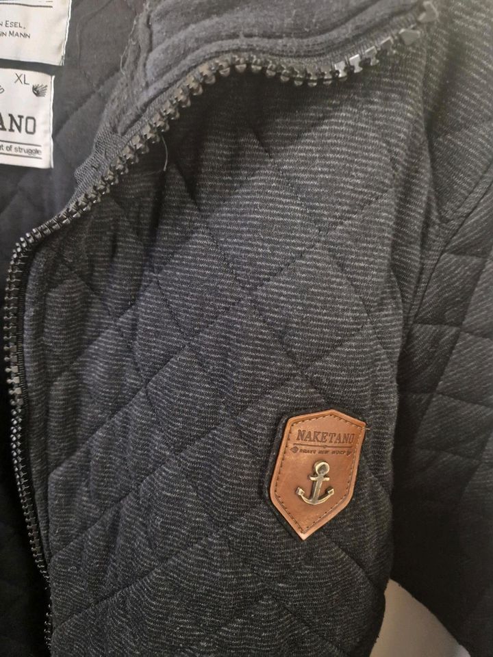 Naketano Jacke gr. XL in Frankfurt am Main