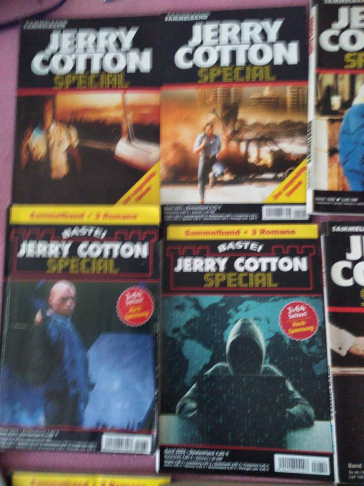 30 x Jerry cotton---anschauen!!!,,Romanhefte--- in Itzehoe