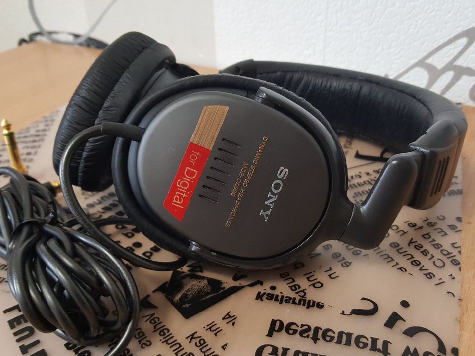 Sony MDR-CD999 Kopfhörer der Spitzenklasse. Sehr selten in Braunschweig