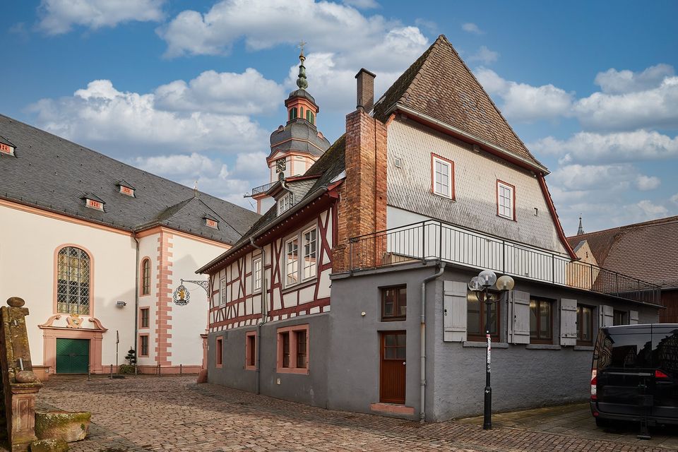 Patrizierhaus im Stadtkern, Nutzfläche 476m², Wohnung 2.OG, Gastronomie möglich 179m² in EG+1.OG in Erbach