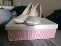 Brautschuhe Rainbow Club Ivory Satin Gr. 37 Nordrhein-Westfalen - Nordwalde Vorschau