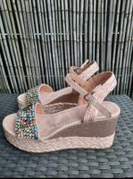 Edle Plateau Sandalen Gr.40 Catwalk rose/beige mit Steinen Nordrhein-Westfalen - Krefeld Vorschau