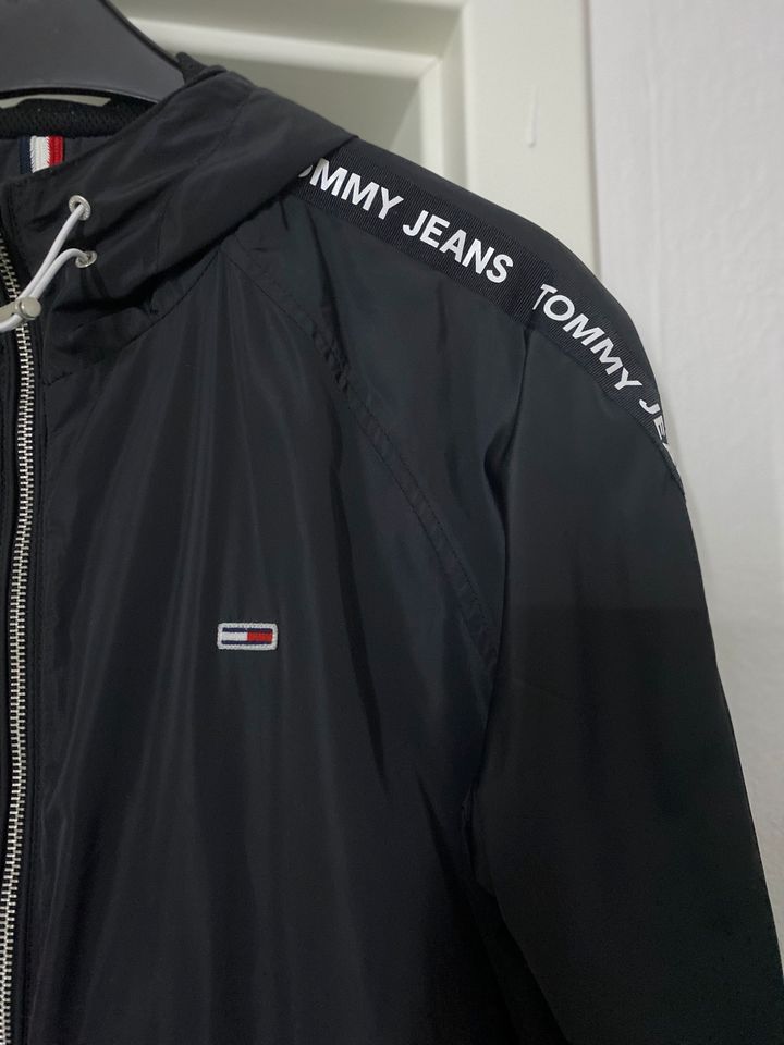 Tommy Hilfiger jacke zipper lfdy pegador joop in Hamburg