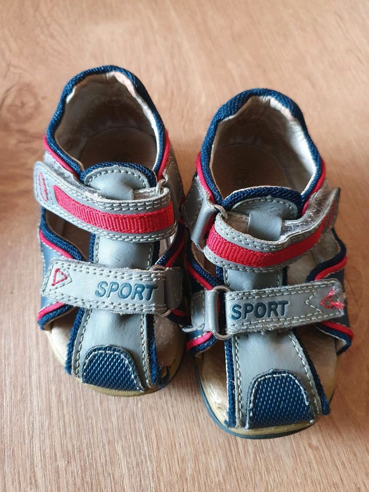 Sandalen Gr. 20 Jungen in Kesselsdorf