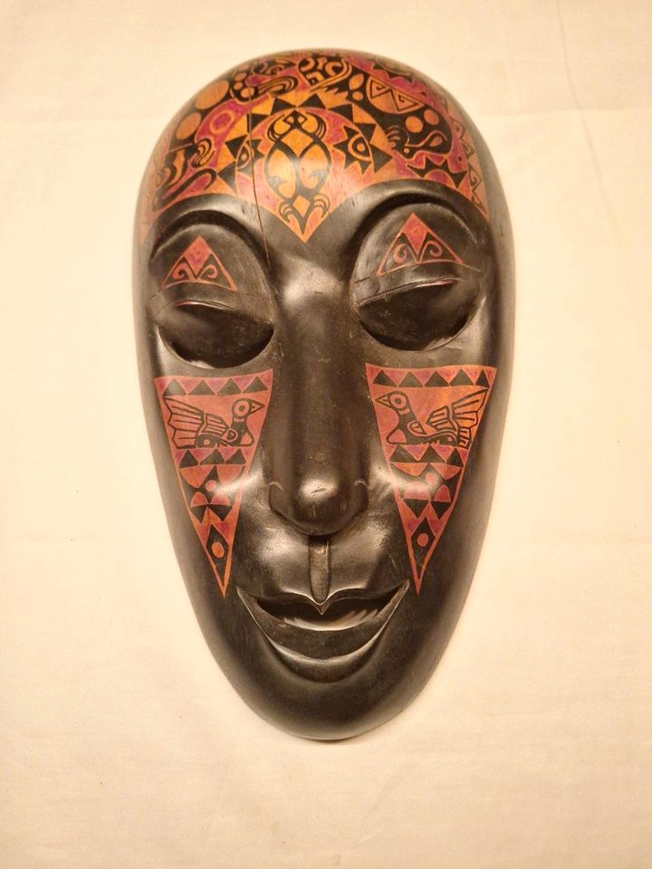 Antike Masken Ensemble aus Indonesien Bali Lombok in Berlin
