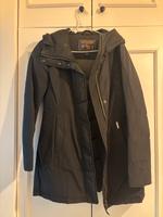 Woolrich Winterjacke Damen Köln - Nippes Vorschau