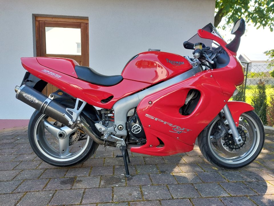 Triumph 955i Sprint ST (T695) in Polling Kr Mühldorf a Inn