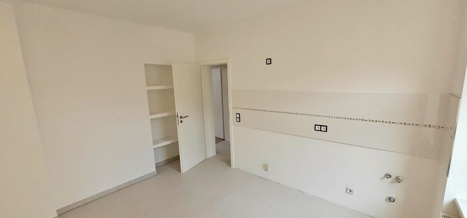 Attraktive 2-Zimmer Wohnung mit Balkon in 99092, Erfurt in Erfurt