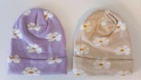 2 Mützen mit Blumen Muster (Lila & Beige) Bayern - Augsburg Vorschau