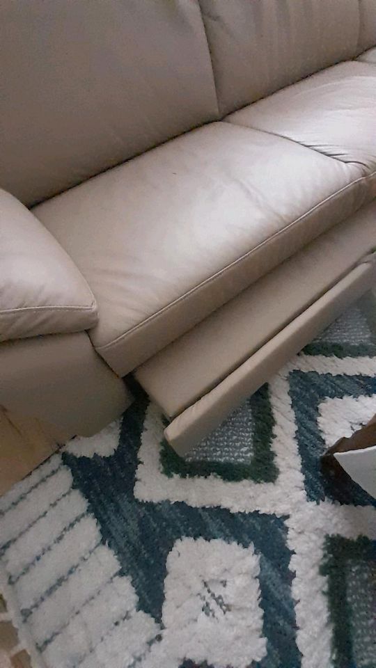 Himolla Couch in Kandel