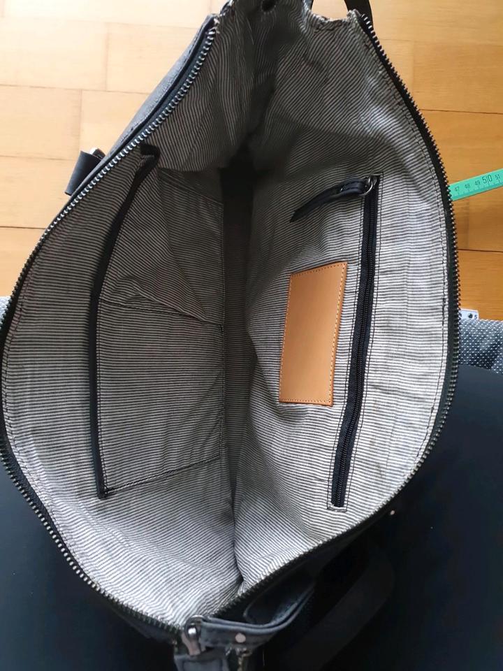 Handtasche Umhängetasche grau Gusti Leder - sehr guter Zustand in Thannhausen