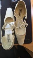 Brautschuhe Viviane Größe 39 creme / weiß Baden-Württemberg - Abstatt Vorschau