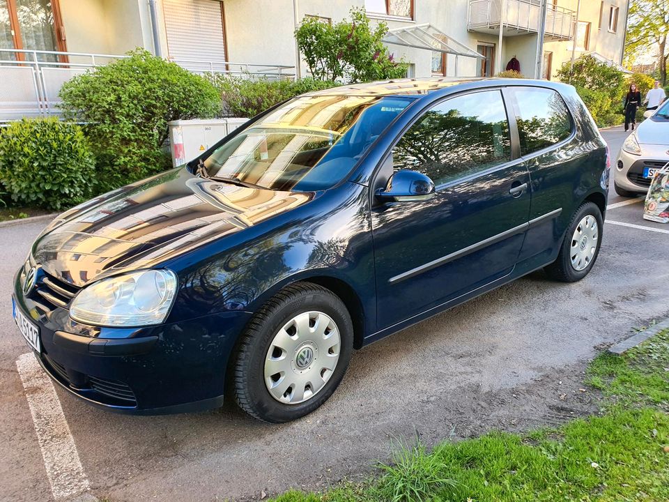 VW Golf 5 1,4 TÜV NEU in Schweinfurt